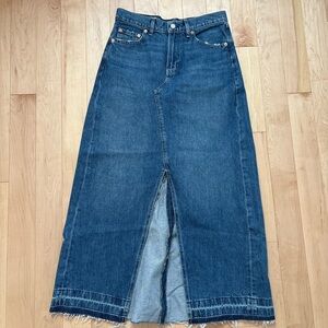 GAP Indigo Denim Midi Skirt with Button-Zip Front